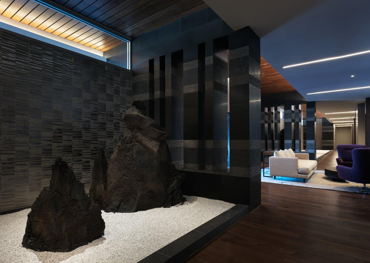 wellness rooms lobby