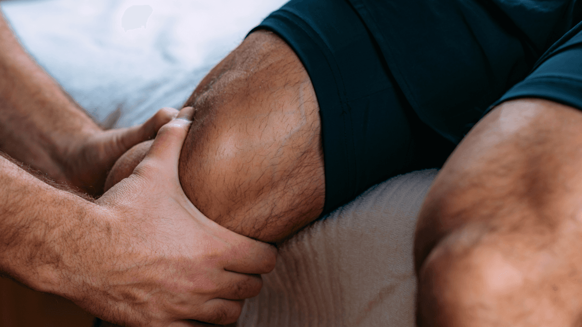 massage on male leg